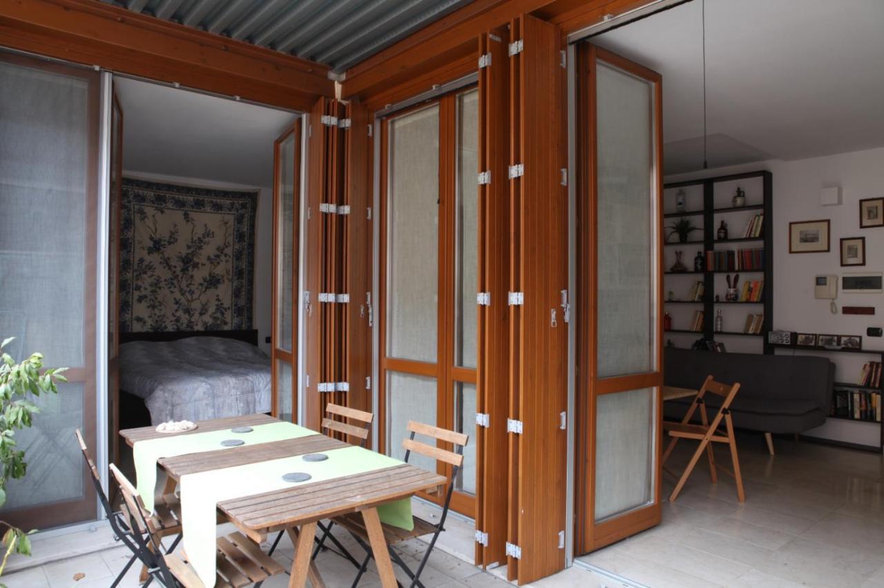 Terrace Apartment Close To Metro Station Milano Esterno foto