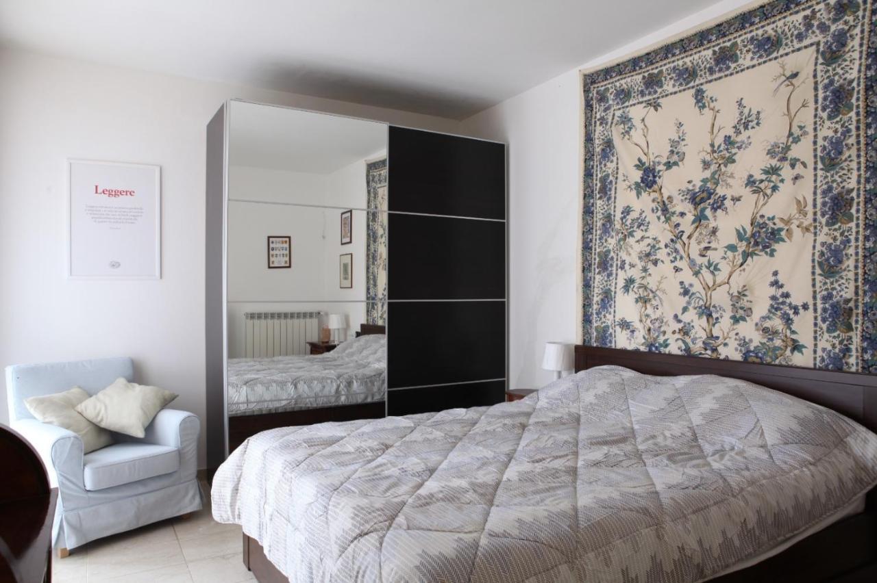 Terrace Apartment Close To Metro Station Milano Esterno foto