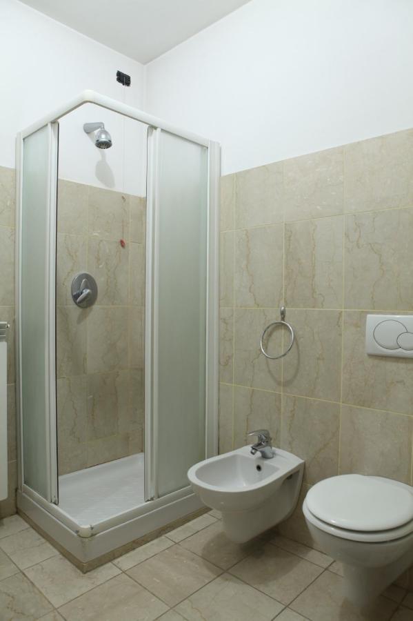 Terrace Apartment Close To Metro Station Milano Esterno foto
