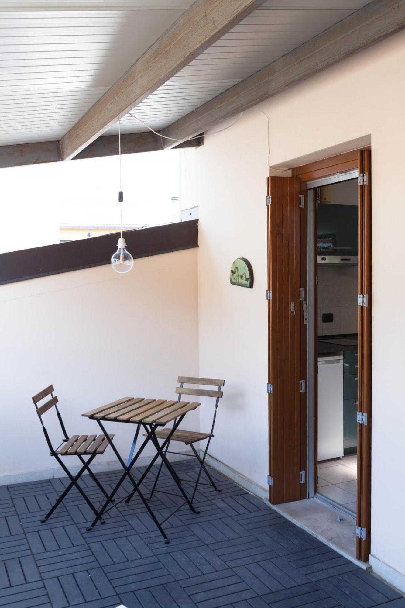 Terrace Apartment Close To Metro Station Milano Esterno foto